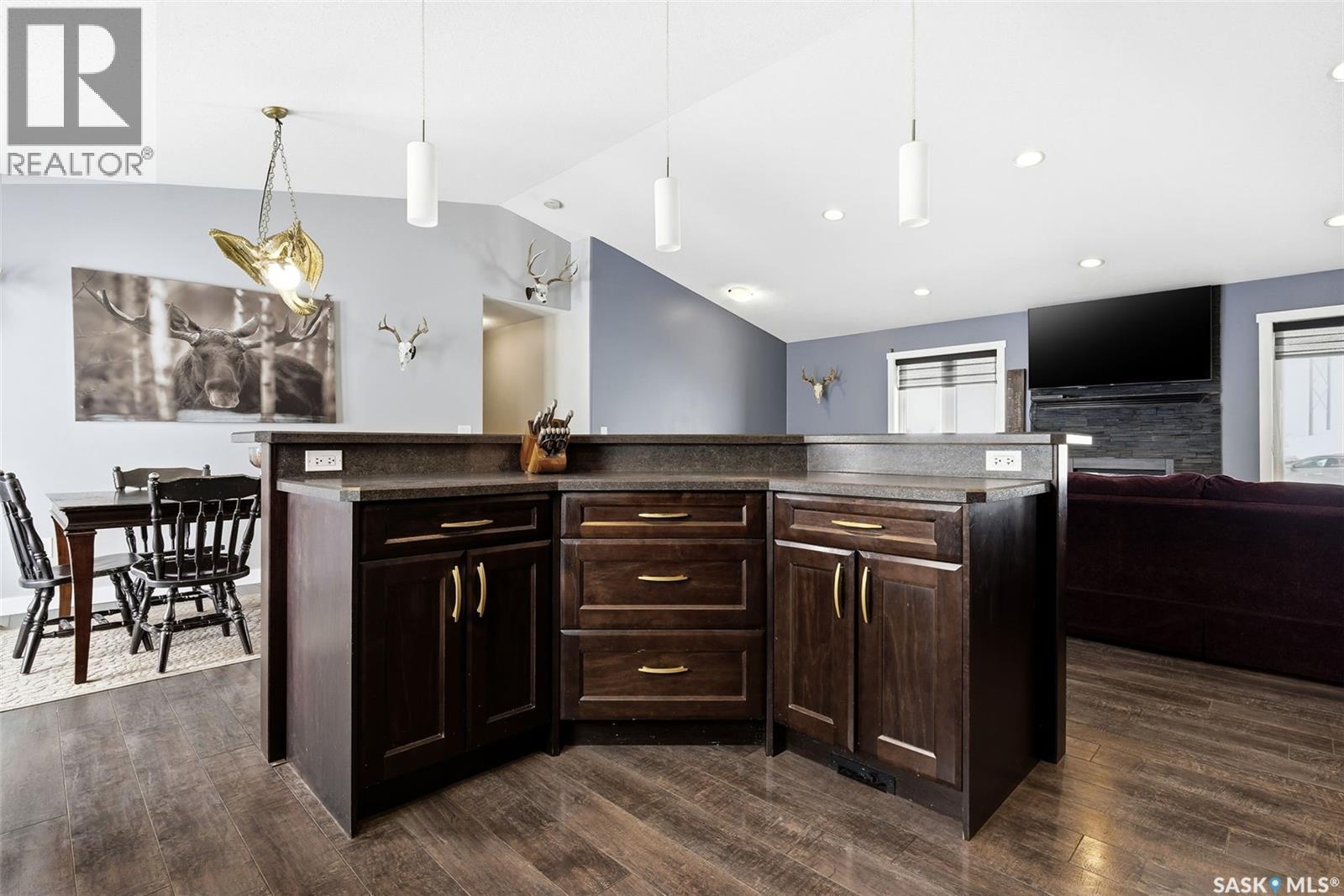 Lockert Acreage, Francis Rm No. 127, SK - Indoor