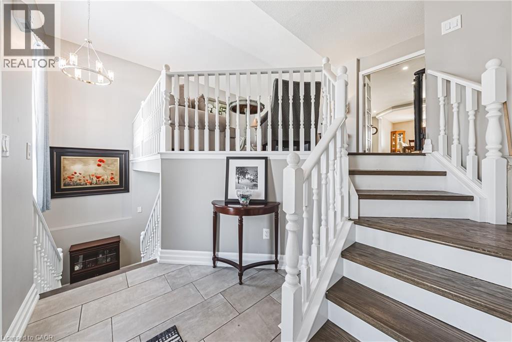 47 Fuller Drive, Caledonia, ON - Indoor Photo Showing Other Room