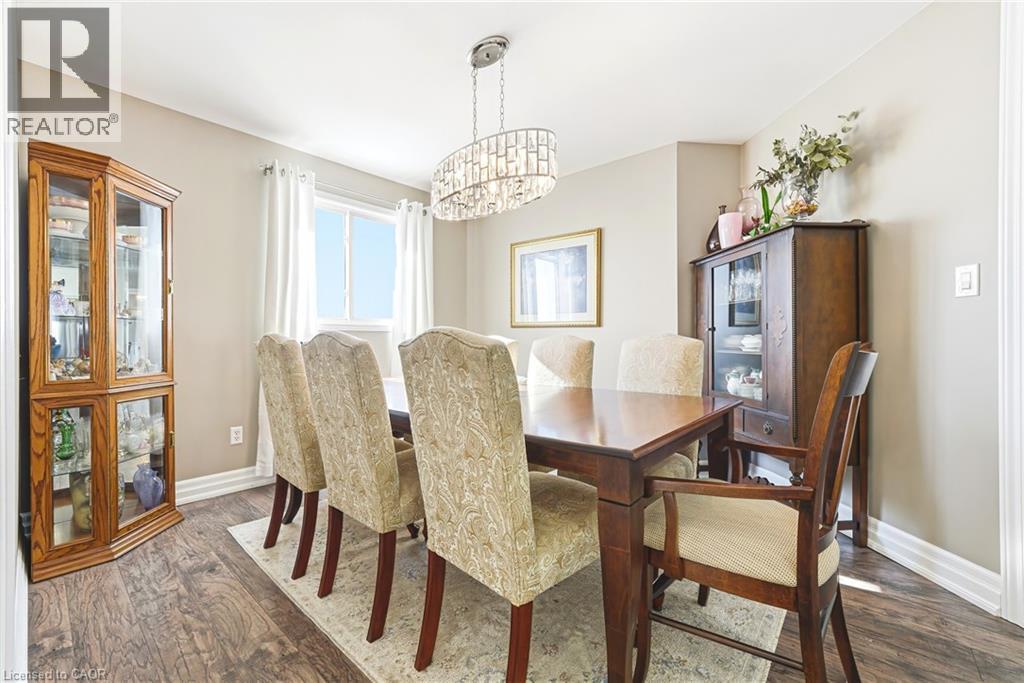 47 Fuller Drive, Caledonia, ON - Indoor Photo Showing Dining Room