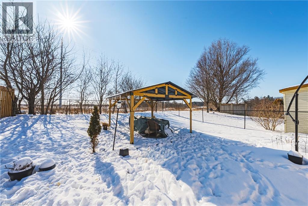 47 Fuller Drive, Caledonia, ON - Outdoor