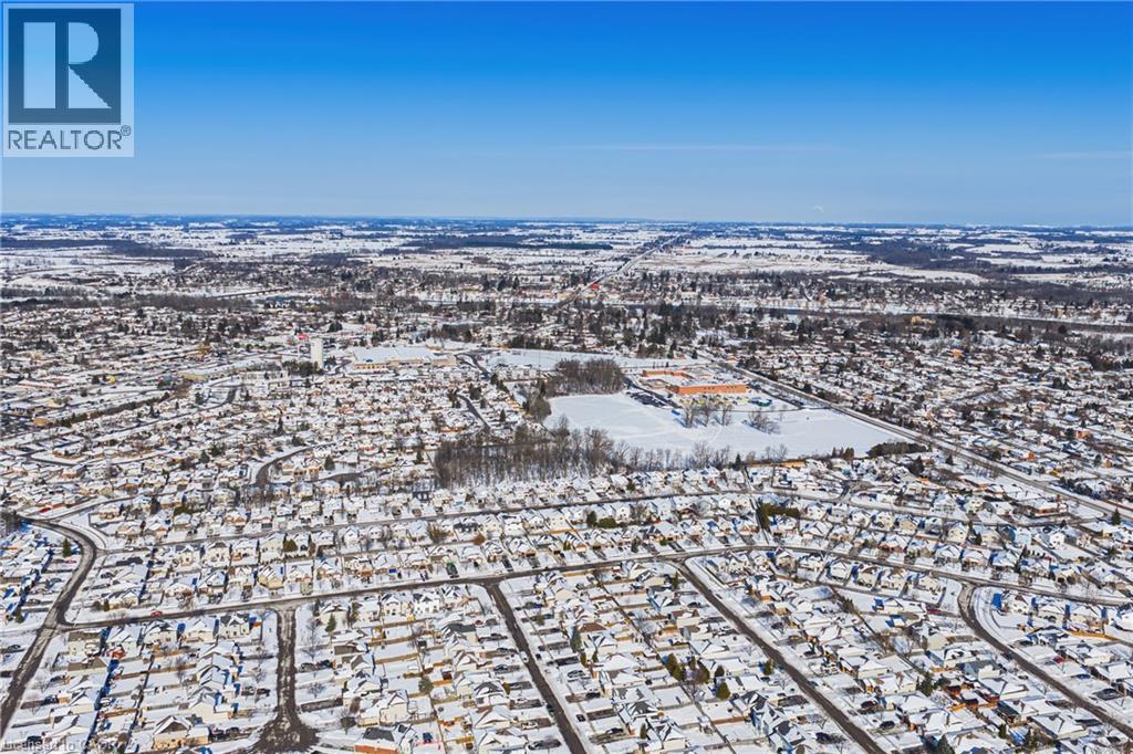 47 Fuller Drive, Caledonia, ON - Outdoor With View