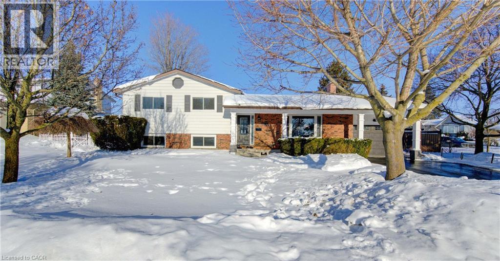 322 Daleview Place, Waterloo, ON - Outdoor With Facade