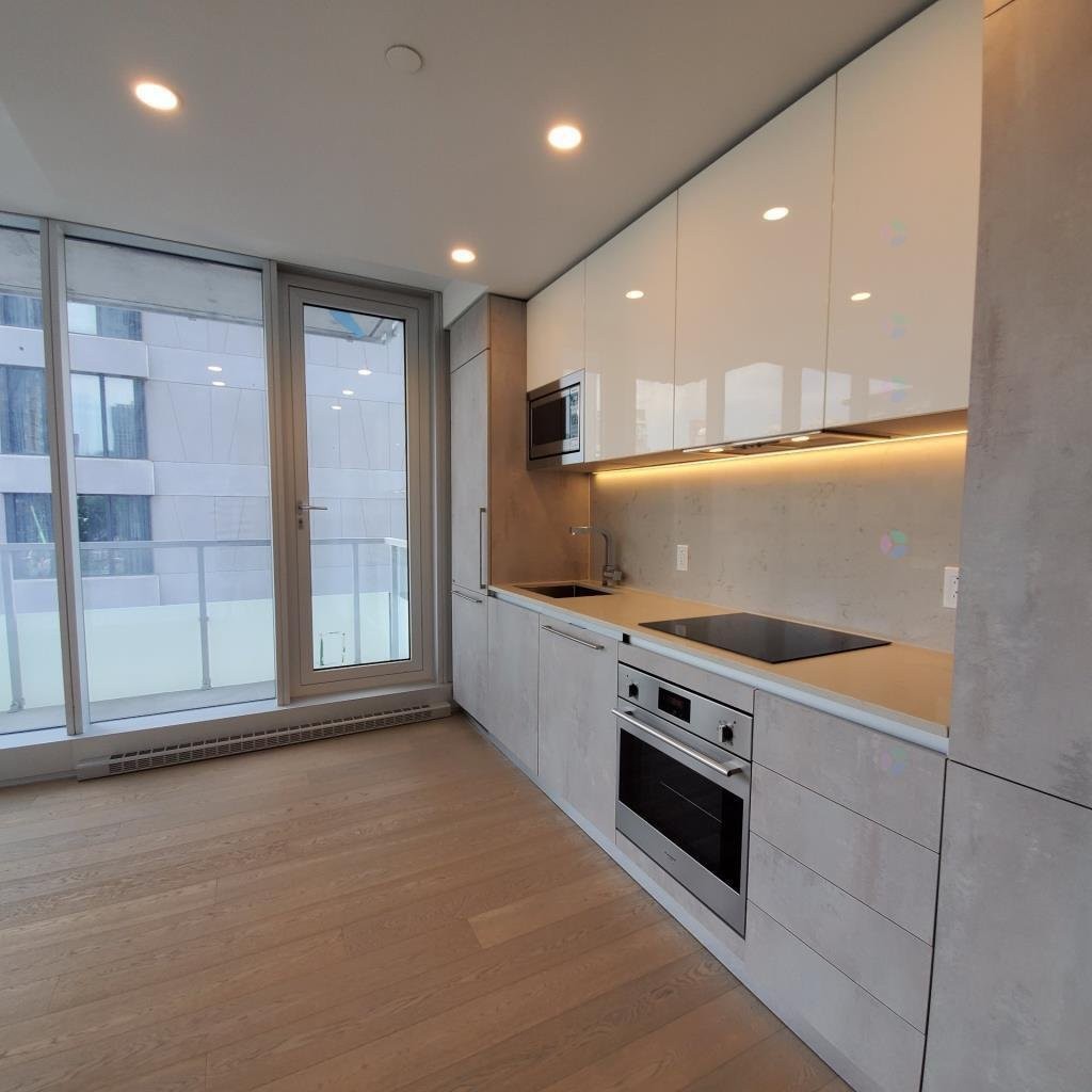 Kitchen - 405-1400 Boul. René-Lévesque O., Montréal (Ville-Marie), QC - Indoor Photo Showing Kitchen With Upgraded Kitchen