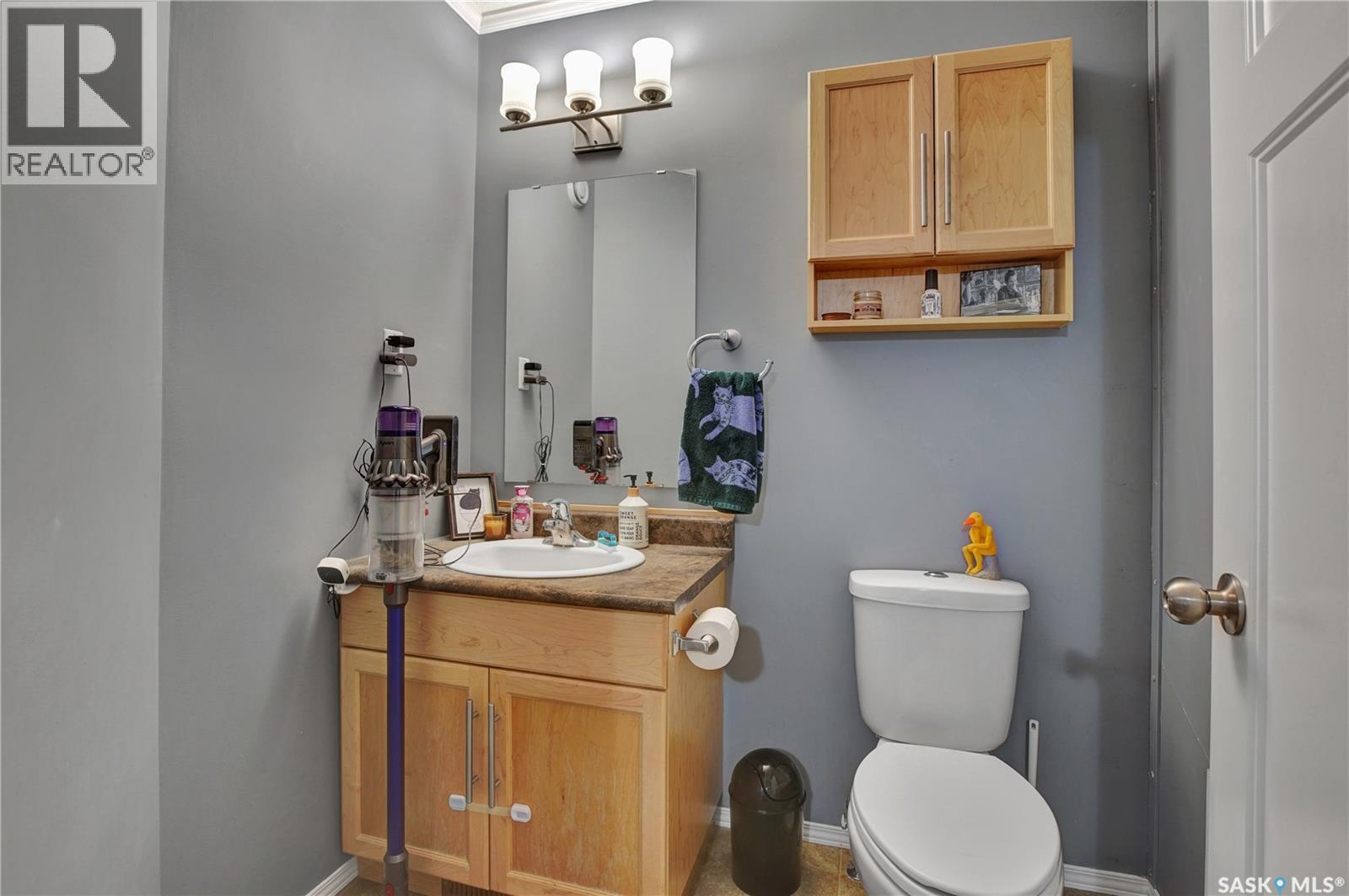 204 110 Shillington Crescent, Saskatoon, SK - Indoor Photo Showing Bathroom