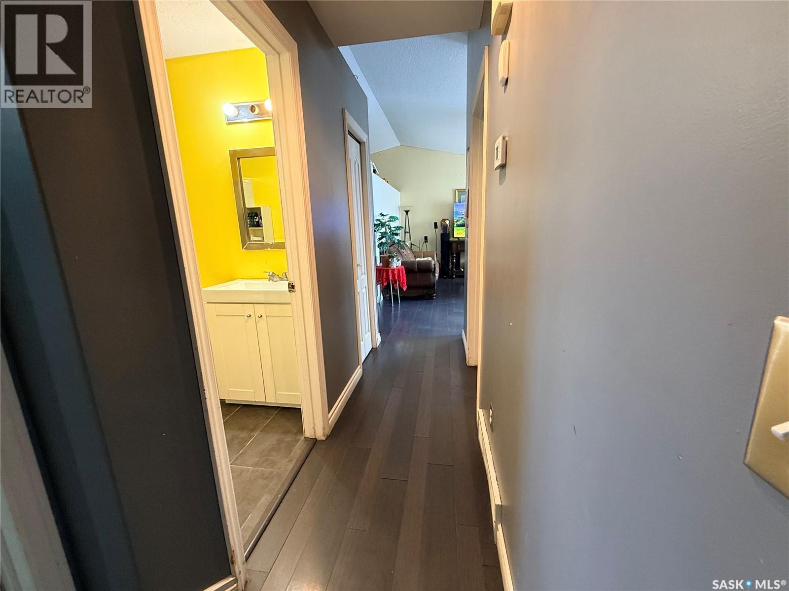 1322 Junor Avenue, Saskatoon, SK - Indoor Photo Showing Other Room