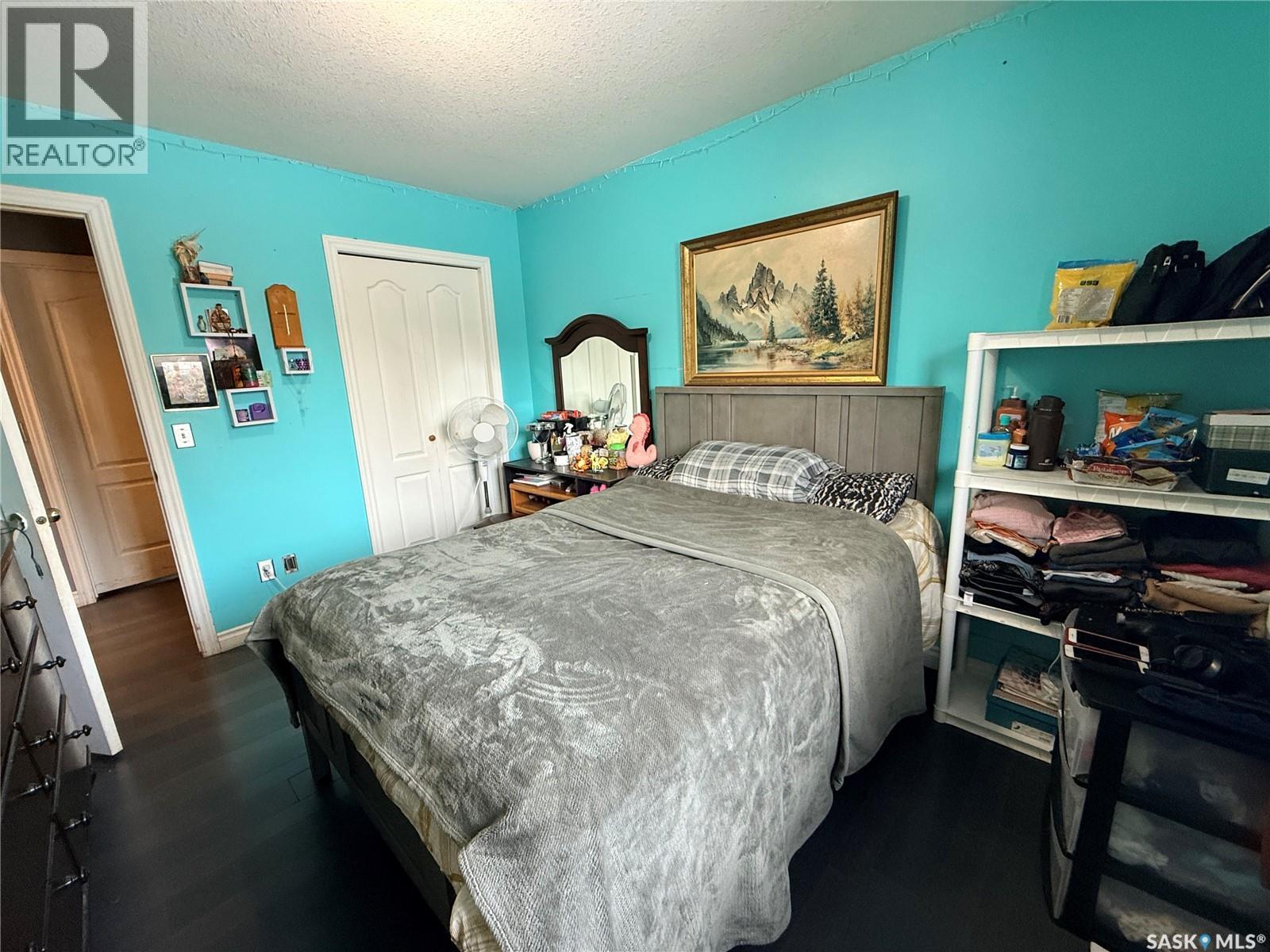 1322 Junor Avenue, Saskatoon, SK - Indoor Photo Showing Bedroom