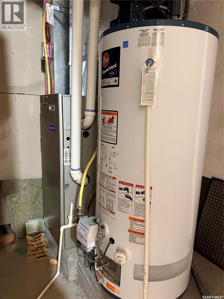 1322 Junor Avenue, Saskatoon, SK - Indoor Photo Showing Basement