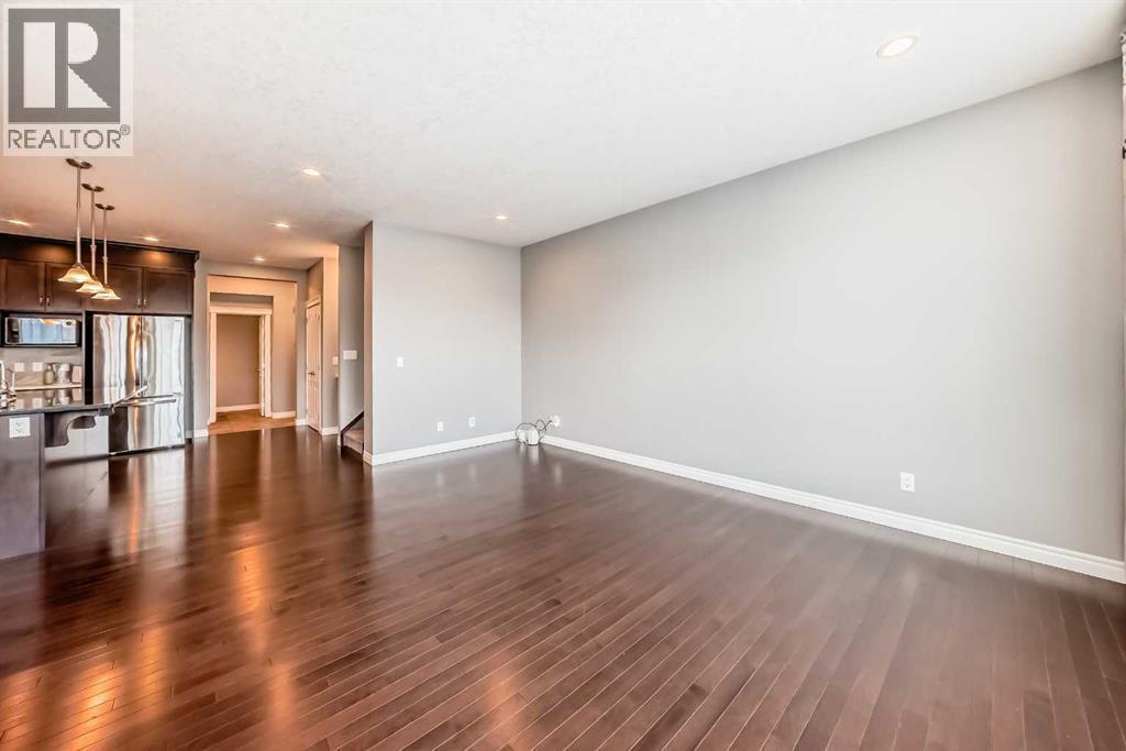 88 Nolanhurst Crescent Nw, Calgary, AB - Indoor Photo Showing Other Room