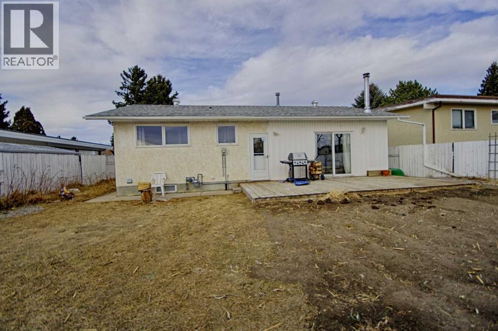 95 Laval Boulevard W, Lethbridge, AB - Outdoor