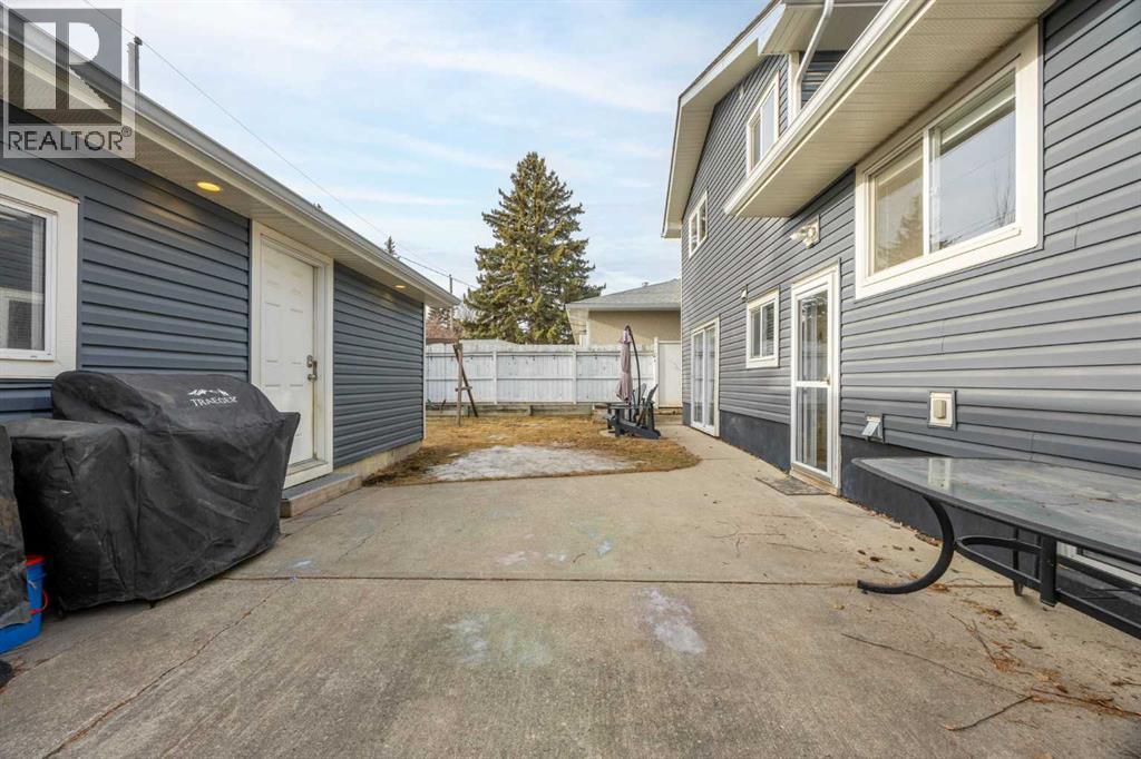 123 Sackville Drive Sw, Calgary, AB - Outdoor With Exterior