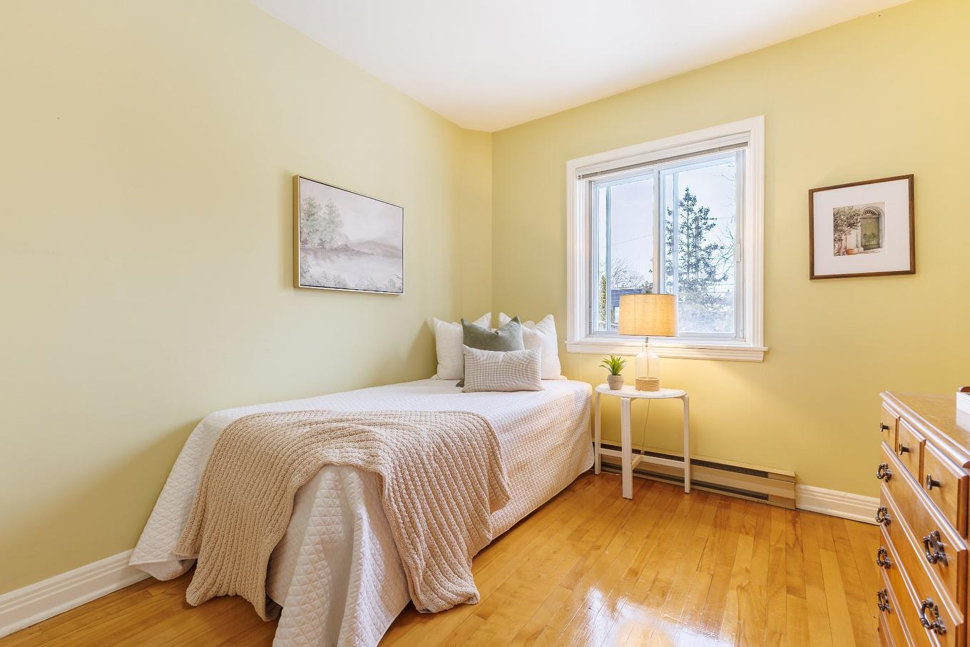 Bedroom - 860 47E Avenue, Montréal (Lachine), QC - Indoor Photo Showing Bedroom