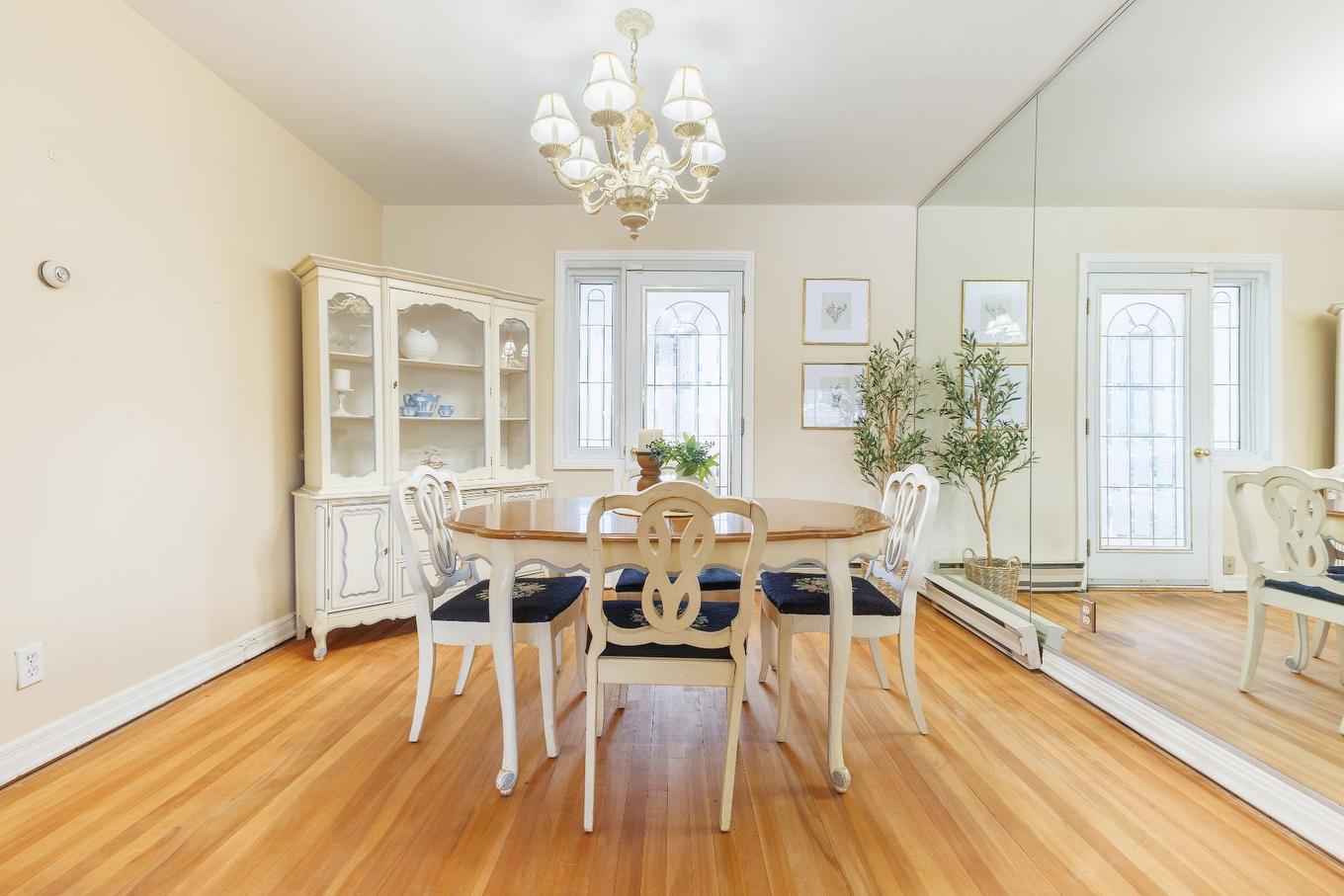 Dining room - 860 47E Avenue, Montréal (Lachine), QC - Indoor Photo Showing Dining Room