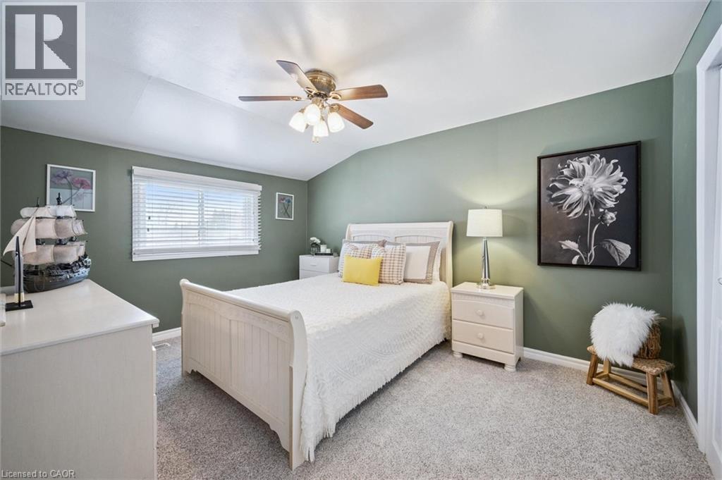 164 Jackson Avenue, Kitchener, ON - Indoor Photo Showing Bedroom