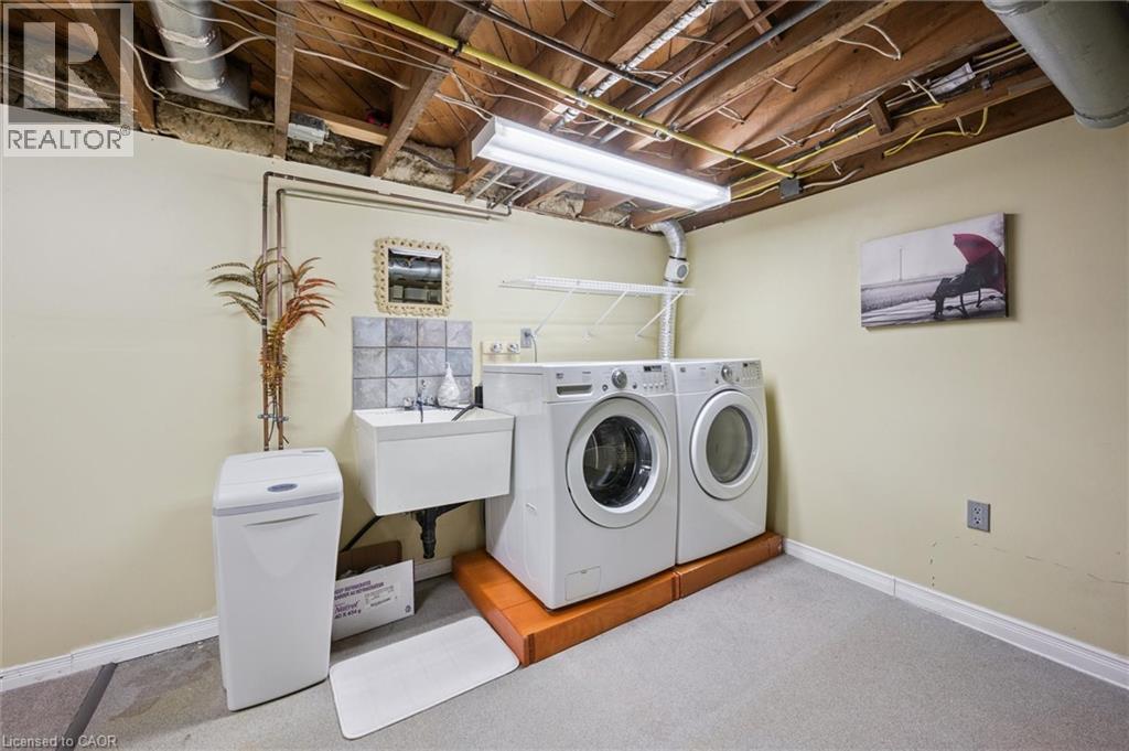 164 Jackson Avenue, Kitchener, ON - Indoor Photo Showing Laundry Room