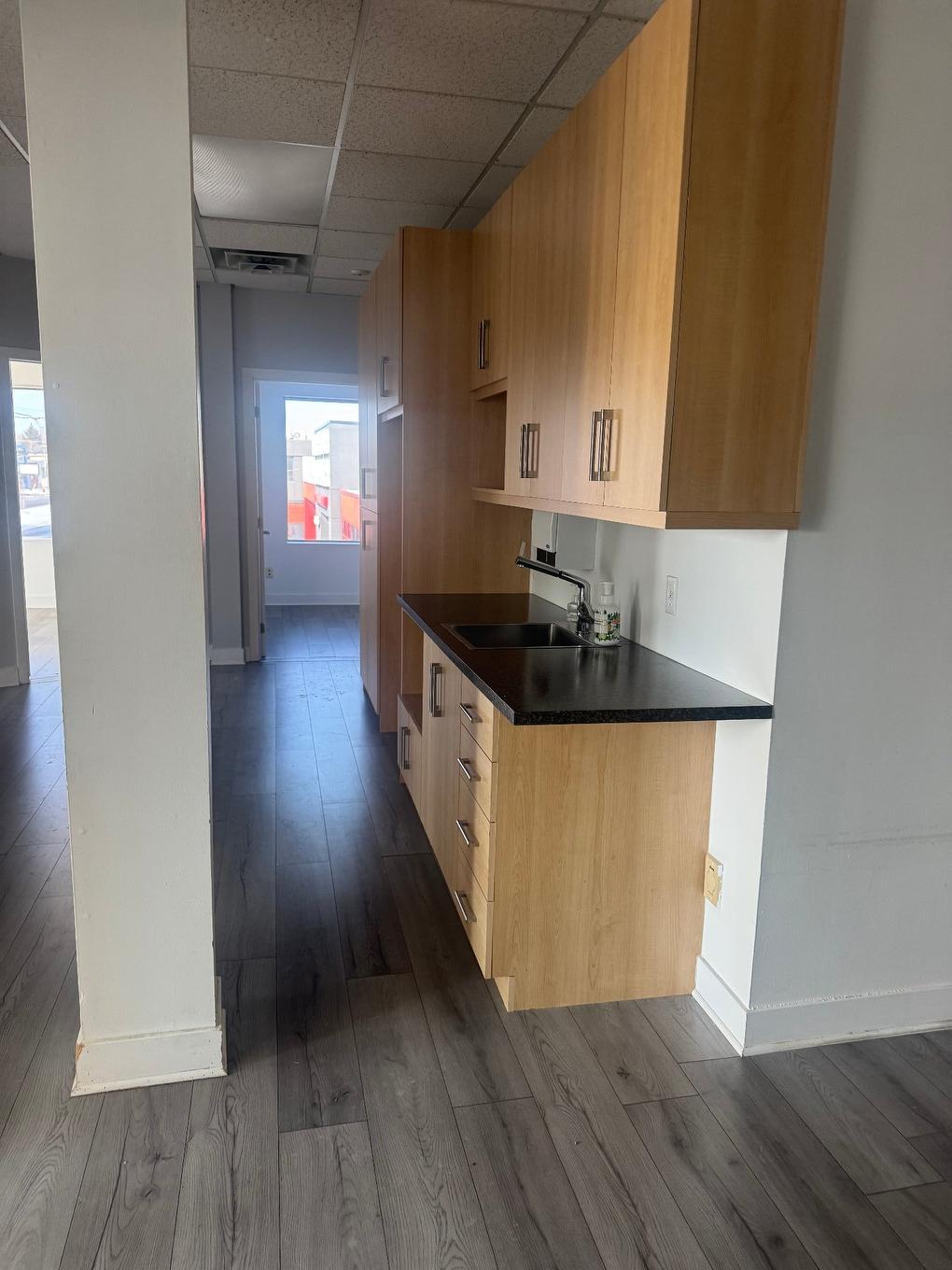 Cuisine - 415 Boul. Du Séminaire N., Saint-Jean-Sur-Richelieu, QC - Indoor Photo Showing Kitchen