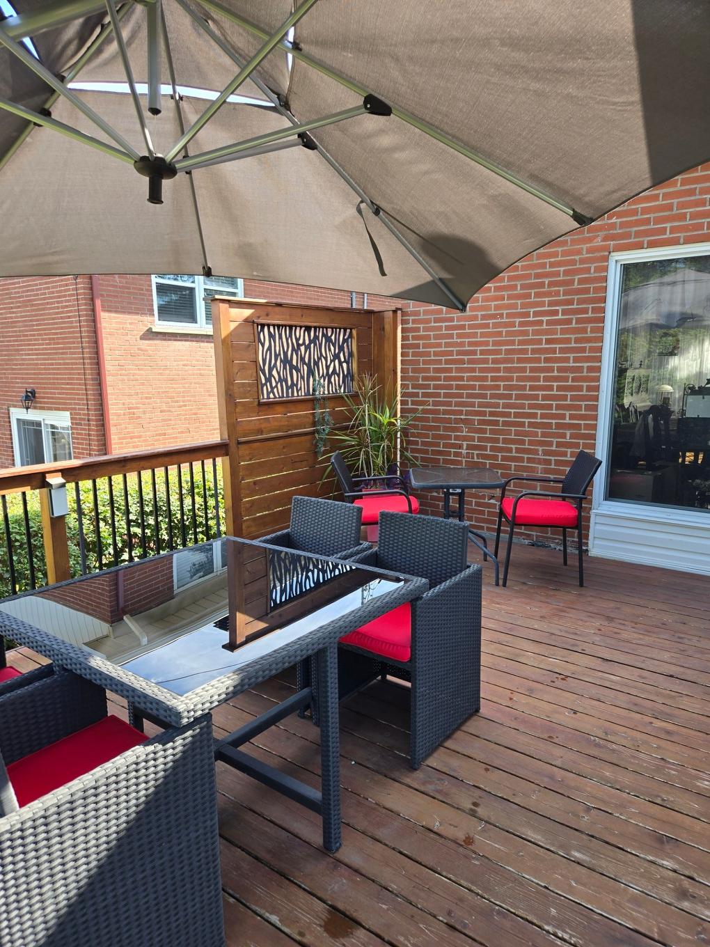 Balcony - 139 Av. Giroux, Laval (Laval-Des-Rapides), QC -