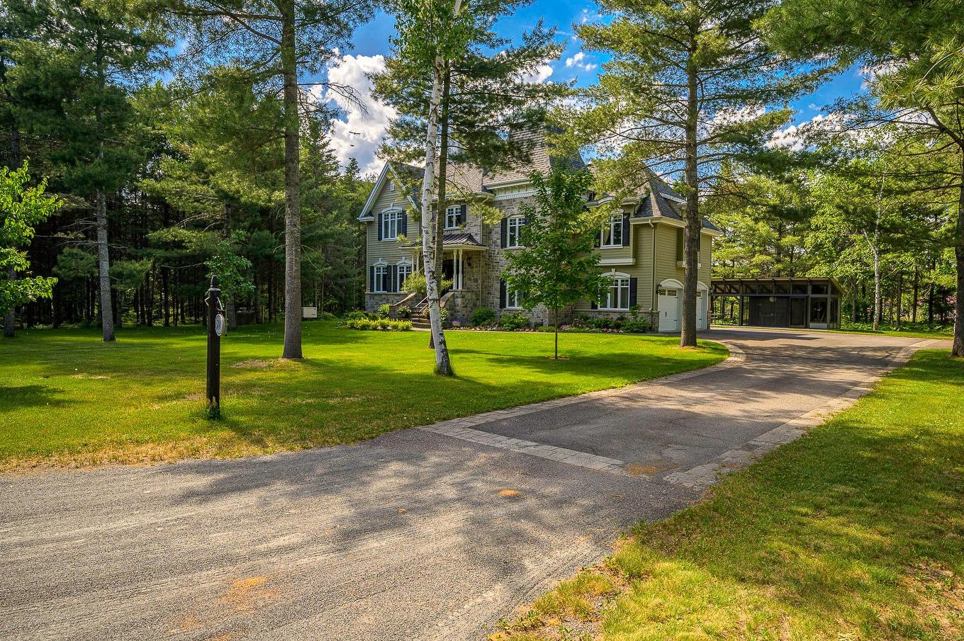 Frontage - 500 Rue Des Rosiers, Sainte-Adèle, QC - Outdoor