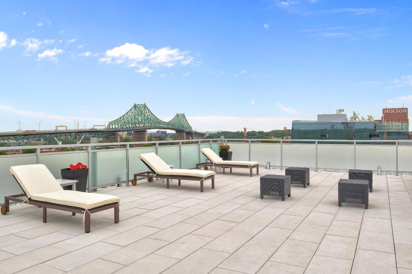 Piscine - 605-1575 Rue Gareau, Montréal (Ville-Marie), QC - Outdoor