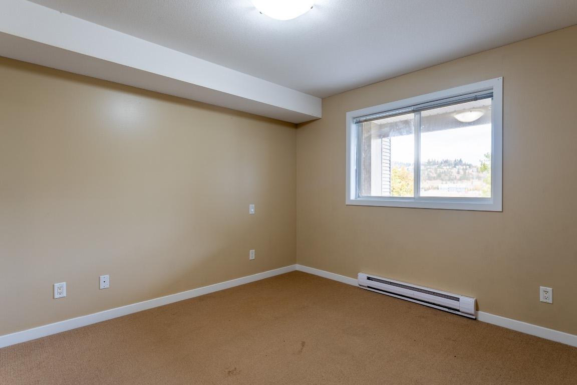 306-135 Ziprick Road, Kelowna, BC - Indoor Photo Showing Other Room