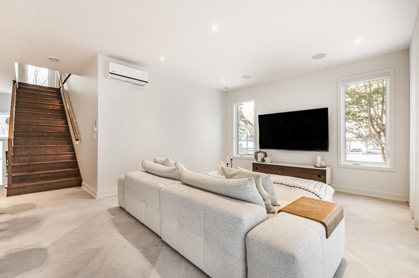 Salon - 5 Rue Loiselle, Saint-Mathias-Sur-Richelieu, QC - Indoor Photo Showing Living Room