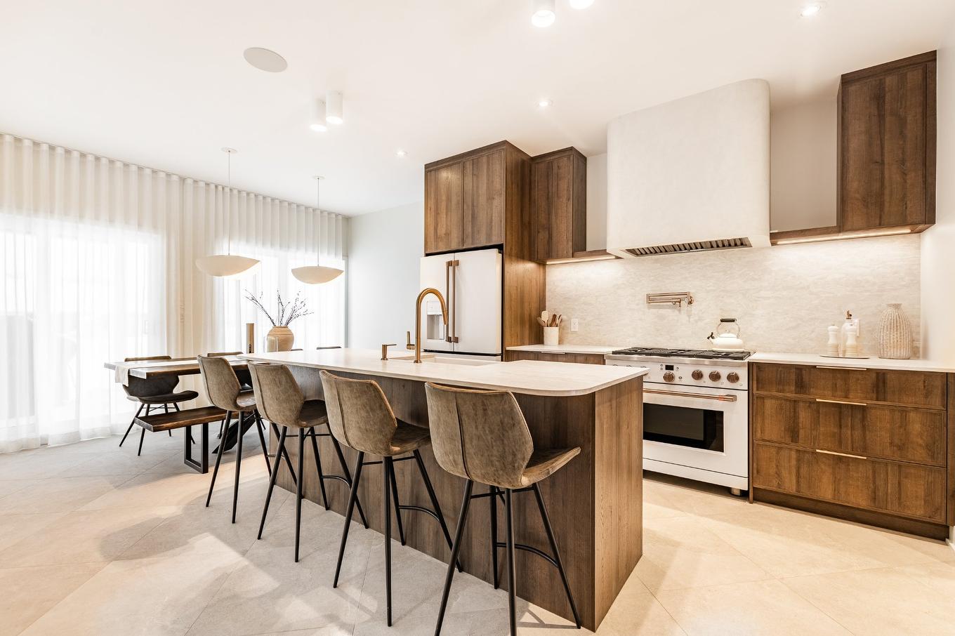Cuisine - 5 Rue Loiselle, Saint-Mathias-Sur-Richelieu, QC - Indoor Photo Showing Kitchen With Upgraded Kitchen