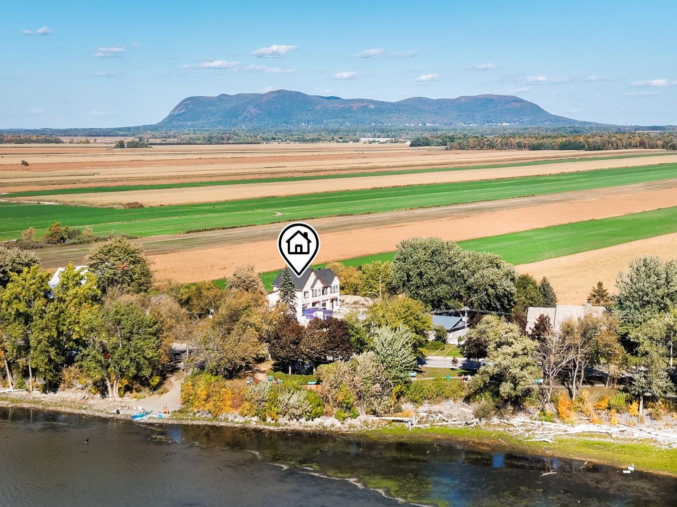 Photo aérienne - 5 Rue Loiselle, Saint-Mathias-Sur-Richelieu, QC - Outdoor With Body Of Water With View