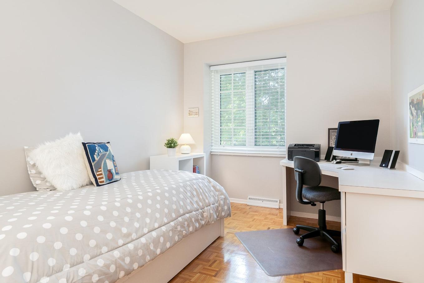Bedroom - 66 Rue Park Ridge, Kirkland, QC - Indoor Photo Showing Bedroom