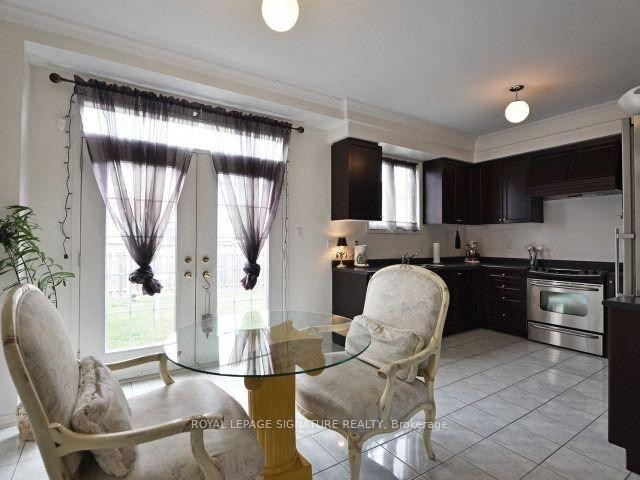 67 Breton Avenue, Mississauga, ON - Indoor