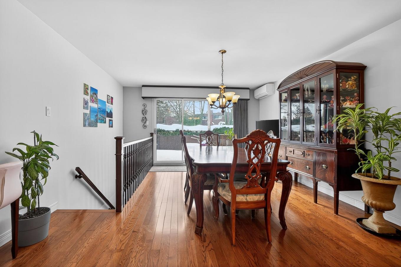 Dining room - 100-1838 Av. Victoria, Longueuil (Greenfield Park), QC - Indoor Photo Showing Dining Room