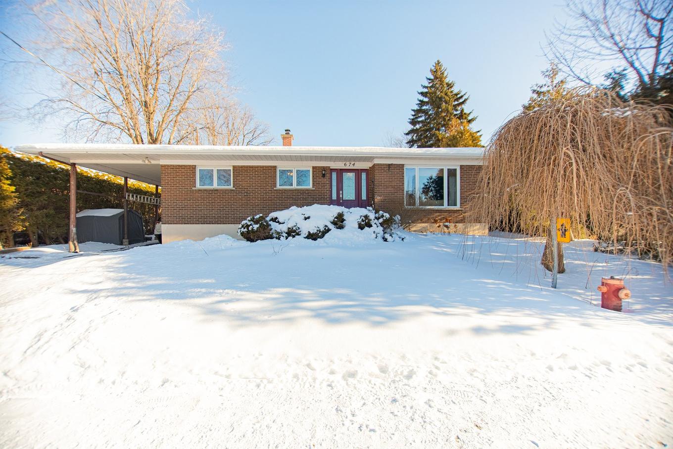 Frontage - 674 Rue Parker, Longueuil (Greenfield Park), QC - Outdoor