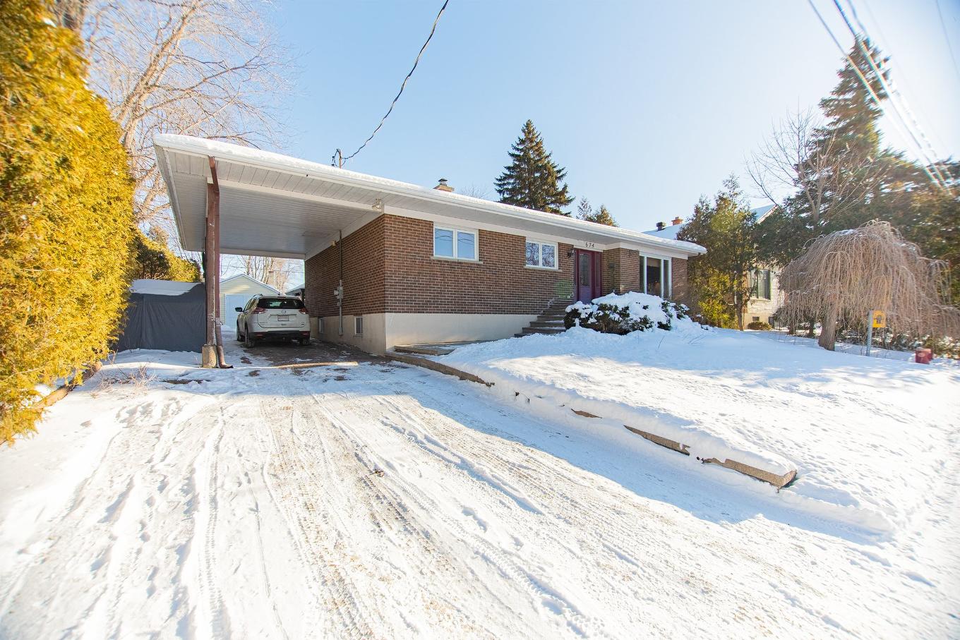 Frontage - 674 Rue Parker, Longueuil (Greenfield Park), QC - Outdoor