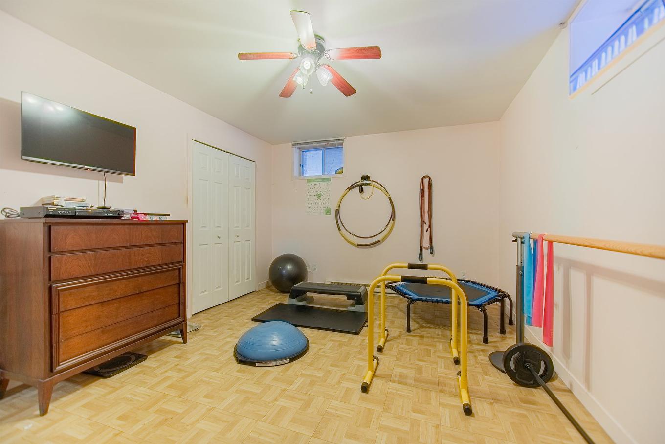 Playroom - 674 Rue Parker, Longueuil (Greenfield Park), QC - Indoor Photo Showing Other Room