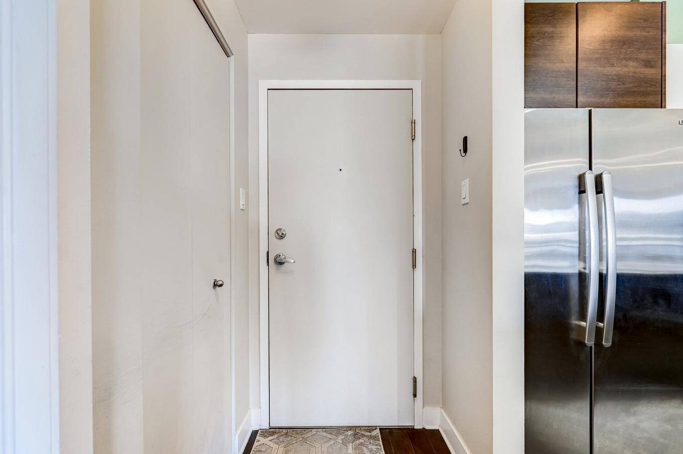 Hall - 804-5025 Rue Paré, Montréal (Côte-Des-Neiges/Notre-Dame-De-Grâce), QC - Indoor Photo Showing Other Room