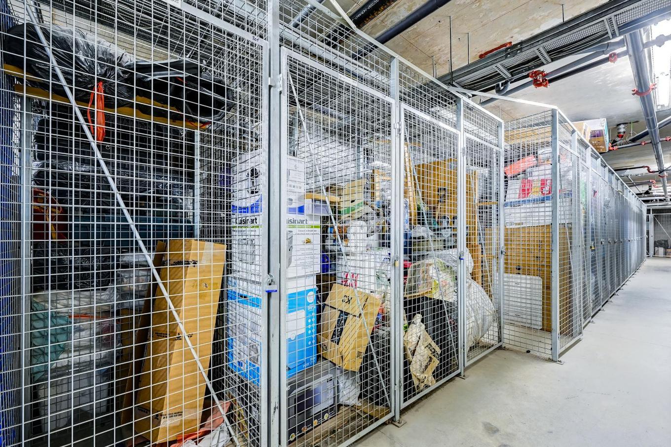 Storage - 804-5025 Rue Paré, Montréal (Côte-Des-Neiges/Notre-Dame-De-Grâce), QC - Indoor With Storage