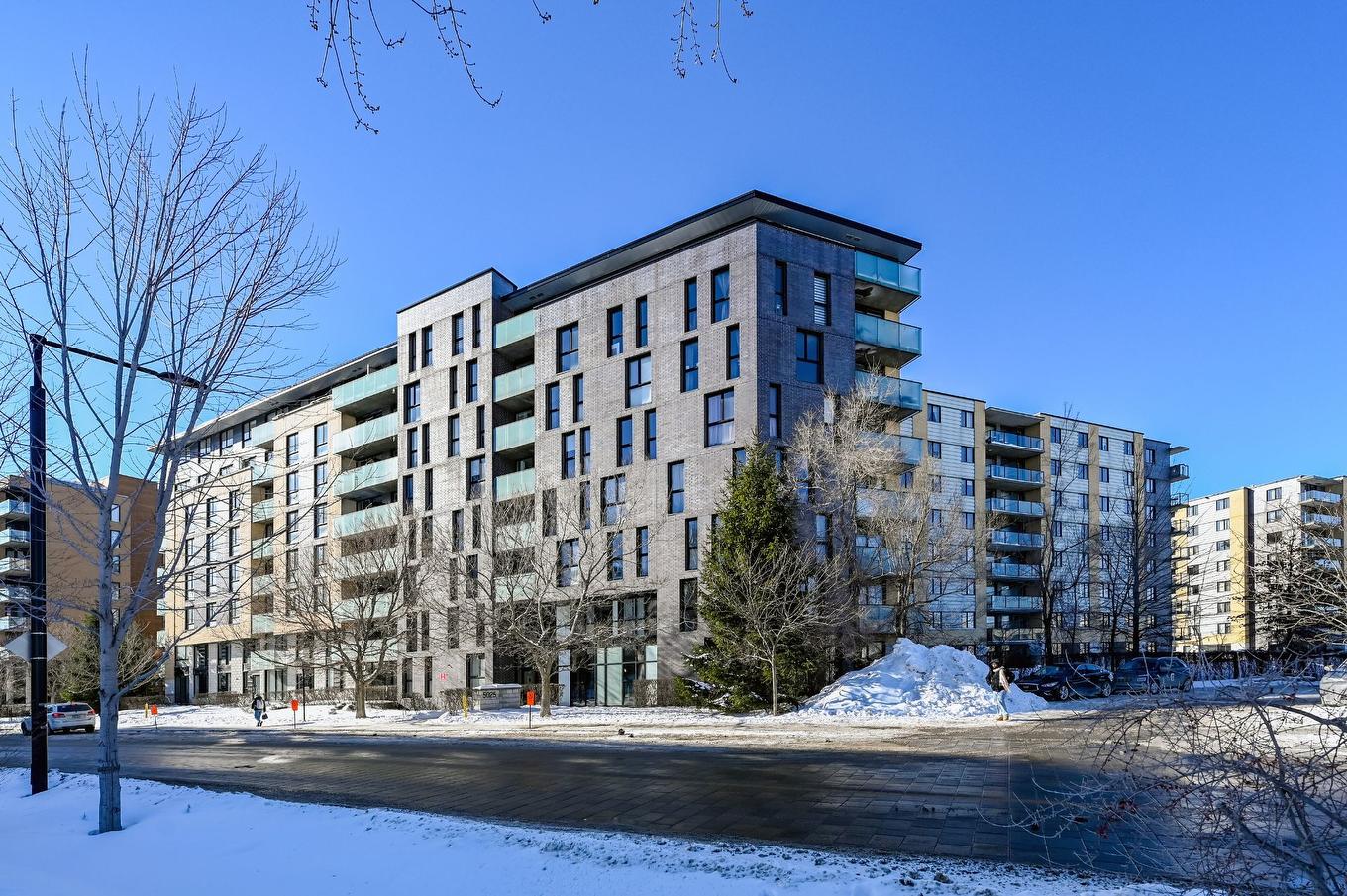 Exterior - 804-5025 Rue Paré, Montréal (Côte-Des-Neiges/Notre-Dame-De-Grâce), QC - Outdoor With Balcony With Facade