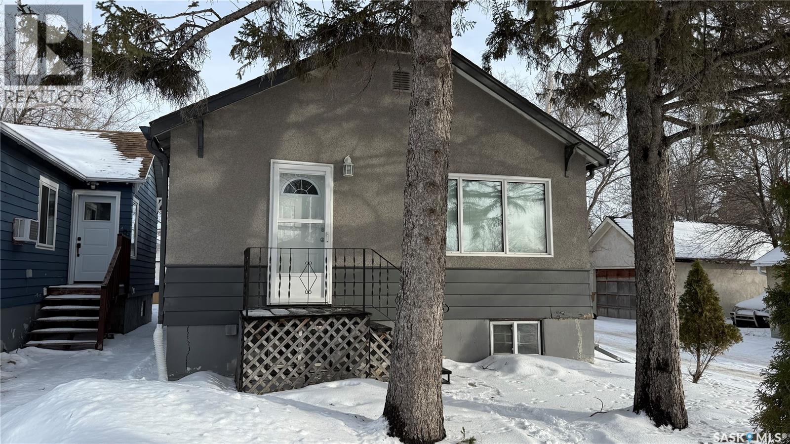 2353 Reynolds Street, Regina, SK - Outdoor