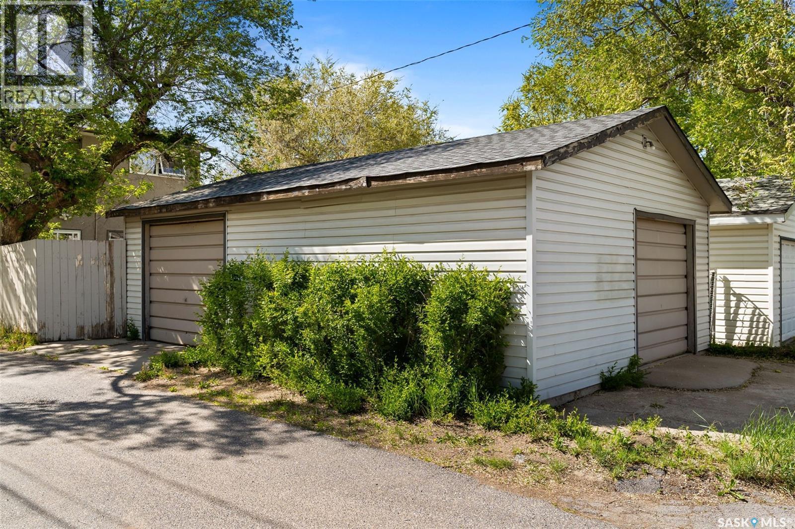 2353 Reynolds Street, Regina, SK - Outdoor