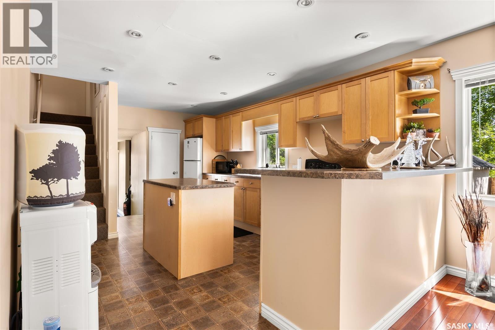 2353 Reynolds Street, Regina, SK - Indoor Photo Showing Kitchen