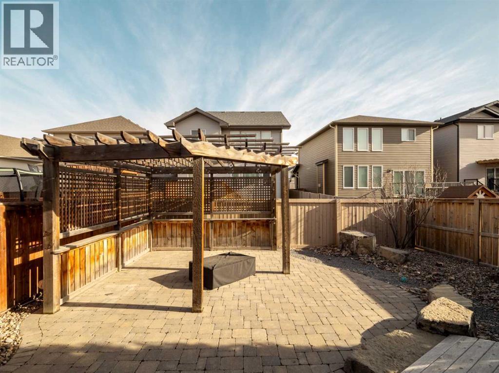 98 Moonlight Boulevard W, Lethbridge, AB - Outdoor