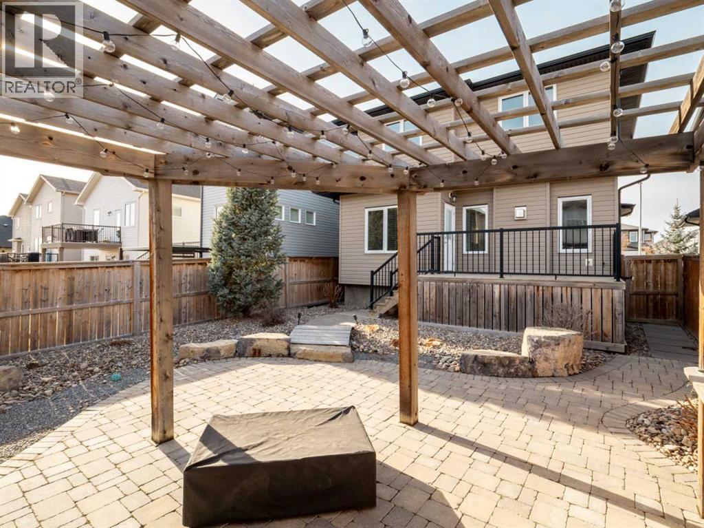 98 Moonlight Boulevard W, Lethbridge, AB - Outdoor