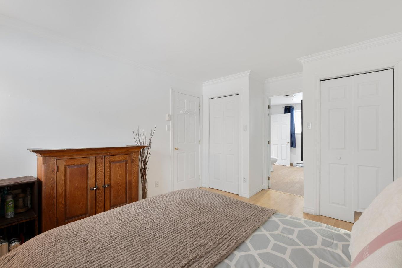 Chambre à coucher - 19 Ch. De La Fleur-De-Lune, Saint-Sauveur, QC - Indoor Photo Showing Bedroom