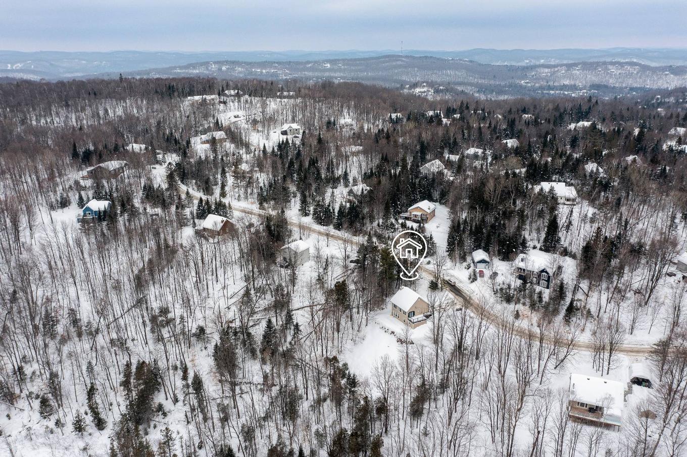 Vue d'ensemble - 19 Ch. De La Fleur-De-Lune, Saint-Sauveur, QC - Outdoor With View