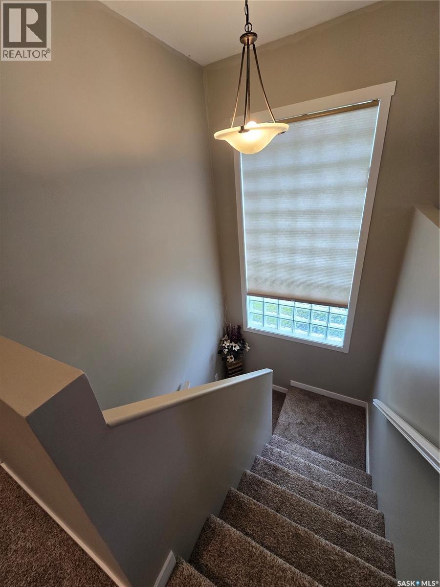 721 Barber Crescent, Weyburn, SK - Indoor Photo Showing Other Room