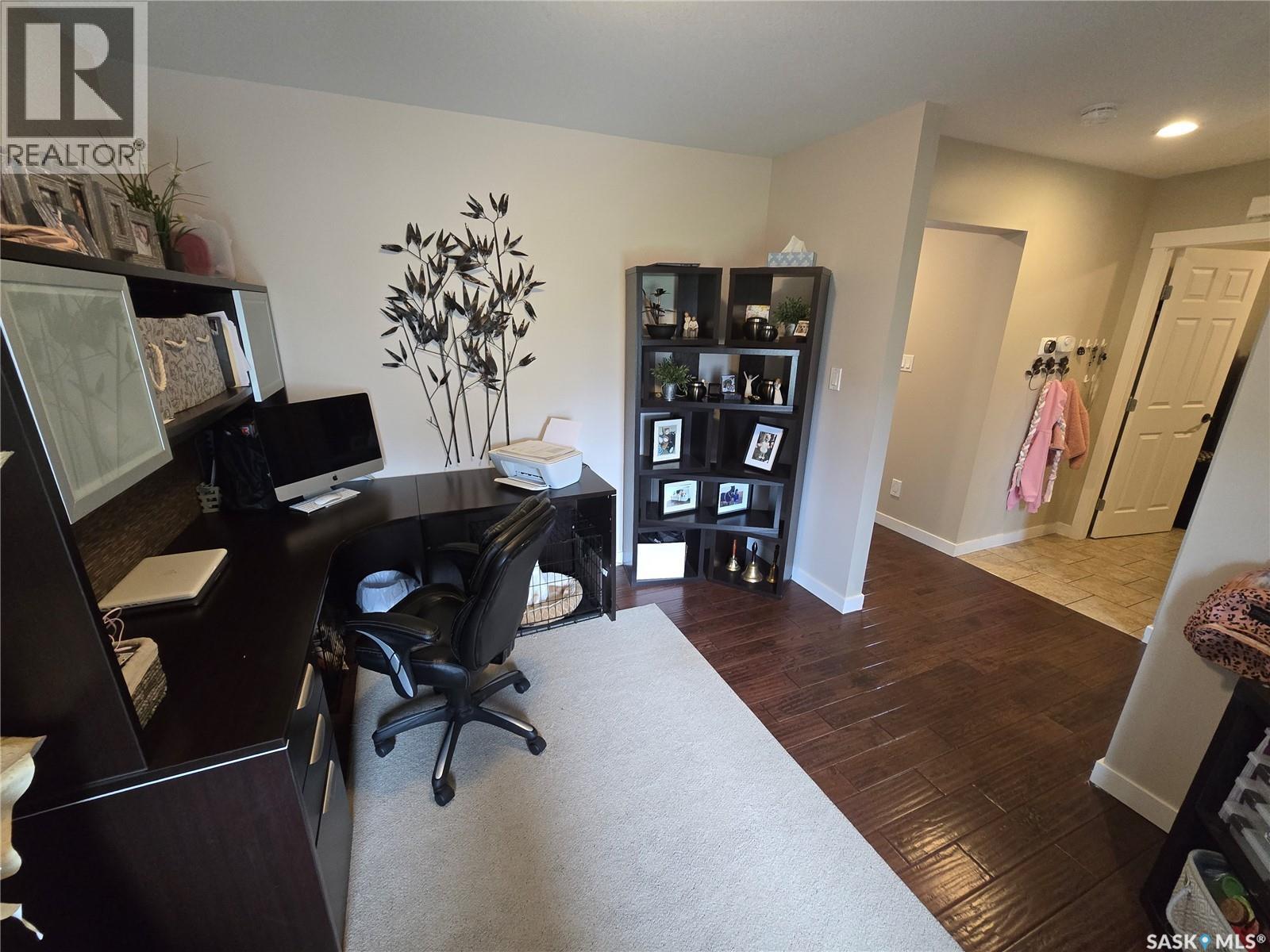 721 Barber Crescent, Weyburn, SK - Indoor Photo Showing Office