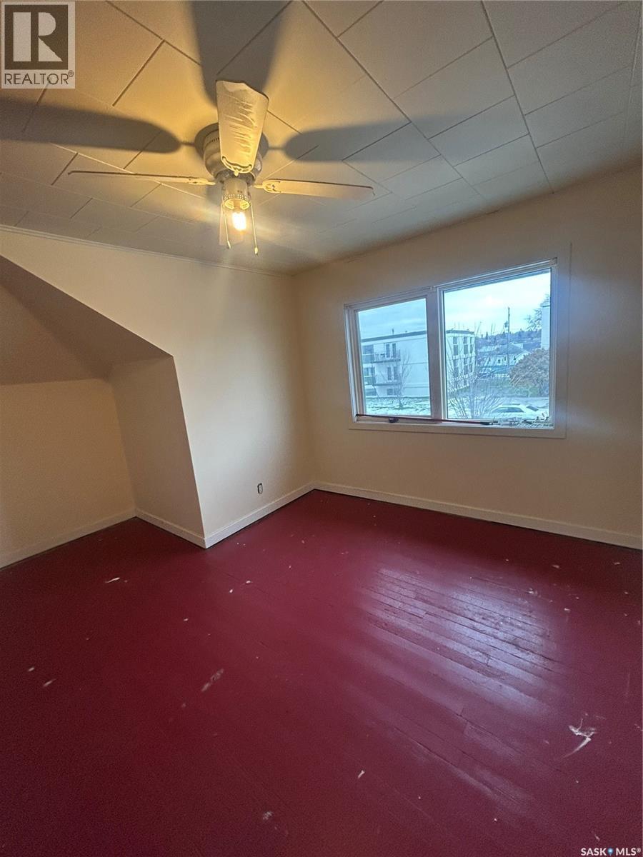 236 12Th Street E, Prince Albert, SK - Indoor Photo Showing Other Room