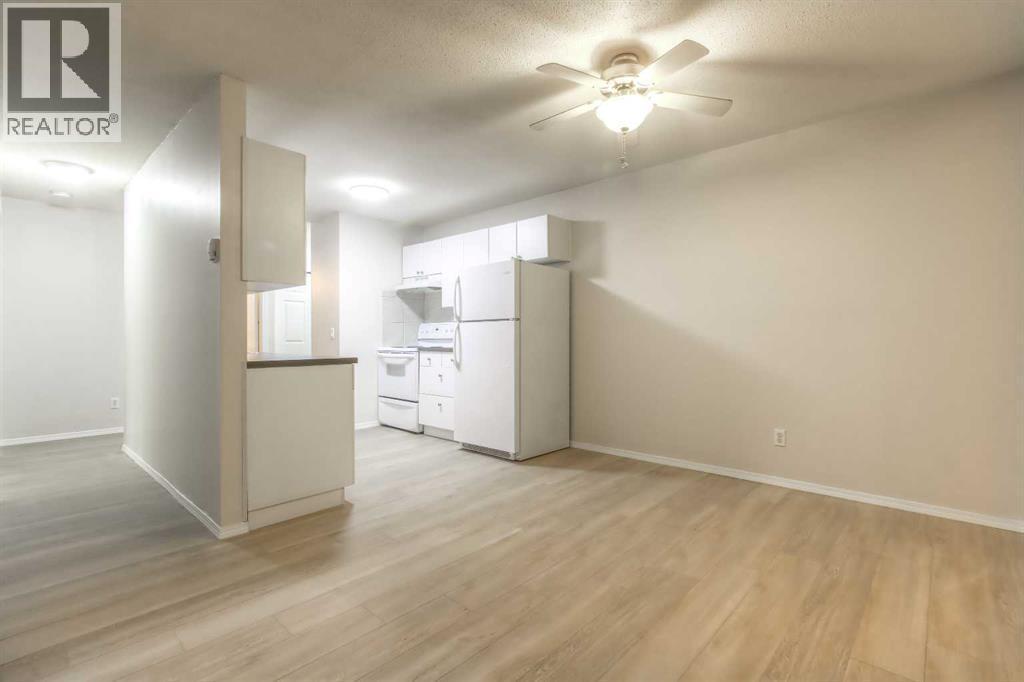 102, 626 2 Avenue Ne, Calgary, AB - Indoor Photo Showing Kitchen