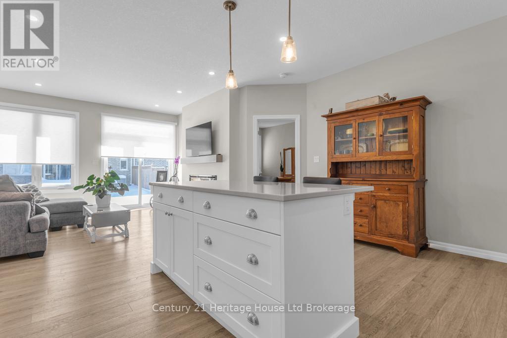 19 Livingston Drive, Tillsonburg, ON - Indoor