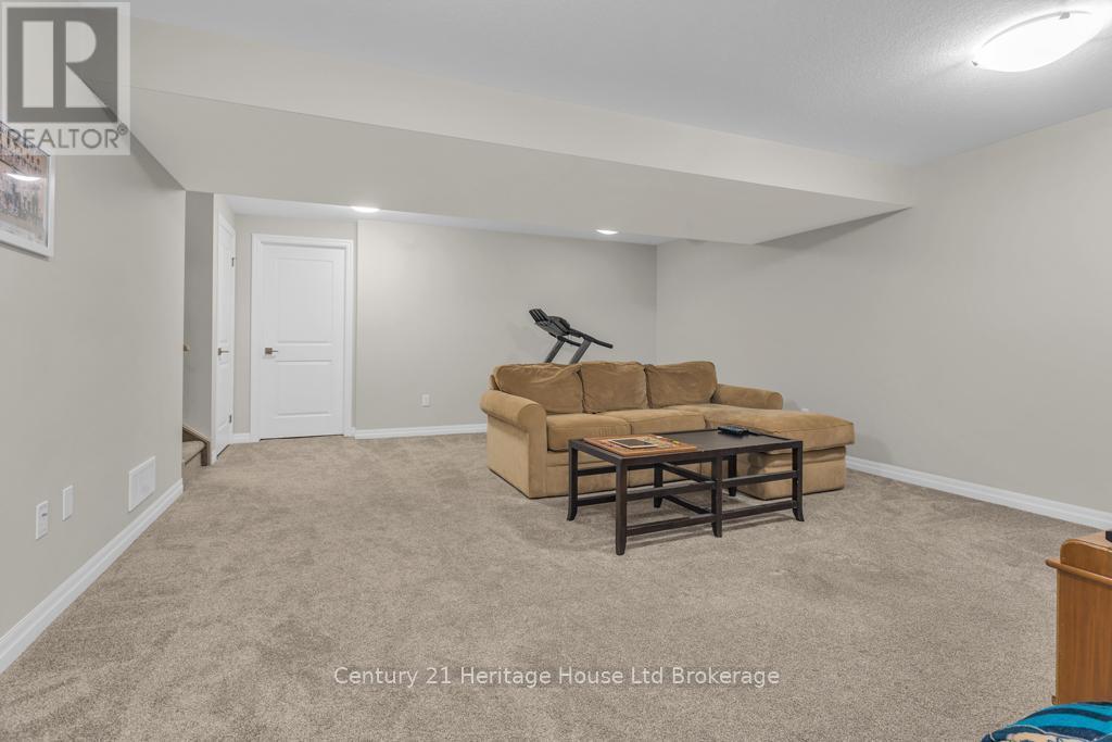 19 Livingston Drive, Tillsonburg, ON - Indoor