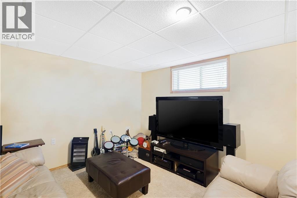 272210 Range Road 291 Ne, Airdrie, AB - Indoor