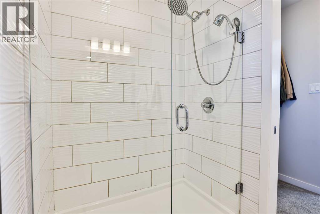 128 Cabot Landing W, Lethbridge, AB - Indoor Photo Showing Bathroom